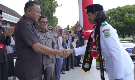 SAMBUT PASKIBRAKA NASIONAL