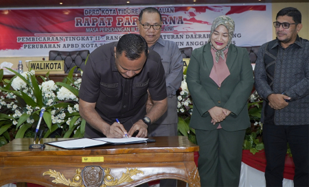 PENANDATANGANAN BERITA ACARA APBD PERUBAHAN 2025