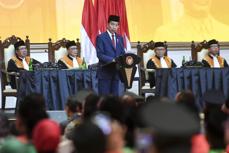 PRESIDEN HADIRI SIDANG ISTIMEWA LAPORAN TAHUNAN MA