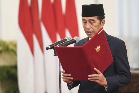 PEMBACAAN SUMPAH ANGGOTA KOMISI KEJAKSAAN