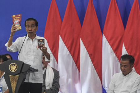 PRESIDEN JOKOWI SILATURAHIM DENGAN NASABAH MEKAAR PNM