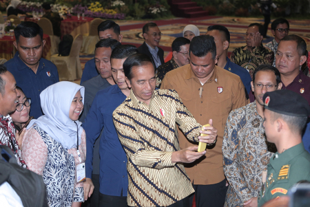 PRESIDEN HADIRI FORUM REKTOR INDONESIA DI SURABAYA