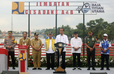 PRESIDEN RESMIKAN JEMBATAN CISADANE