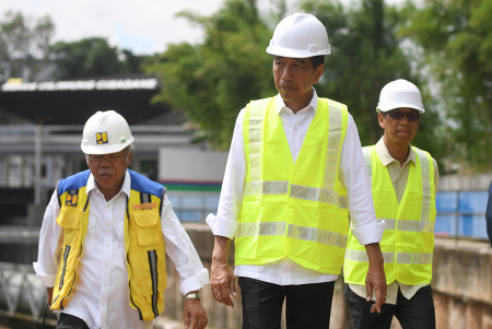 PRESIDEN TINJAU PROYEK SODETAN CILIWUNG