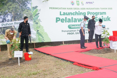 RIAU BERKOMITMEN DALAM WUJUDKAN KUALITAS LINGKUNGAN 