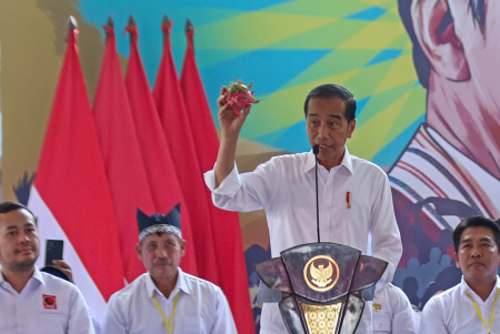 PRESIDEN BERTEMU WARGA PENERIMA MANFAAT PROGRAM TORA-PS