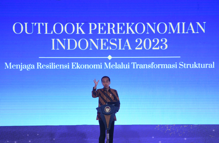 OUTLOOK PEREKONOMIAN INDONESIA 2023