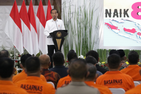 PRESIDEN JOKOWI MEMBUKA RAKER BASARNAS 2023