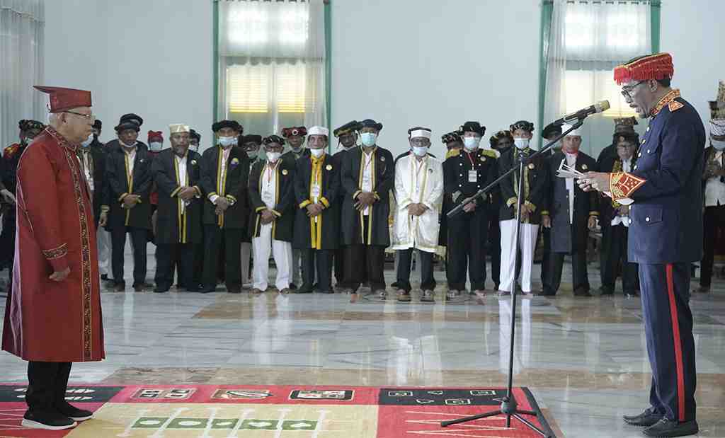 GELAR KEHORMATAN ADAT UNTUK WAKIL PRESIDEN