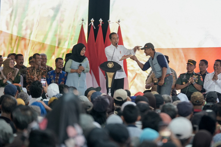 PEMBINAAN PETANI SE-PROVINSI JAWA TENGAH OLEH PRESIDEN JOKOWI