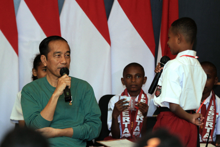 PRESIDEN PANTAU PROGRAM PAPUA PANDAI BERHITUNG