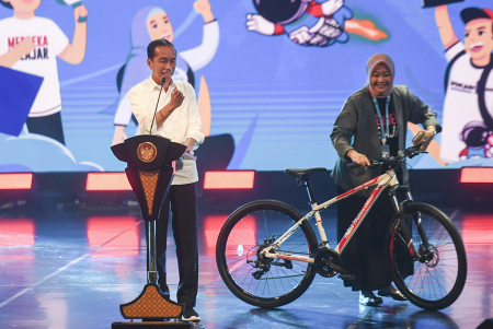 PEMBUKAAN VOKASIFEST DAN FESTIVAL KAMPUS MERDEKA