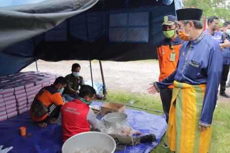 TINJAU DAPUR UMUM COVID 19 RIAU 