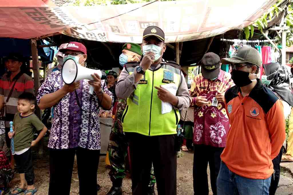 IMBAUAN PEDAGANG PASAR