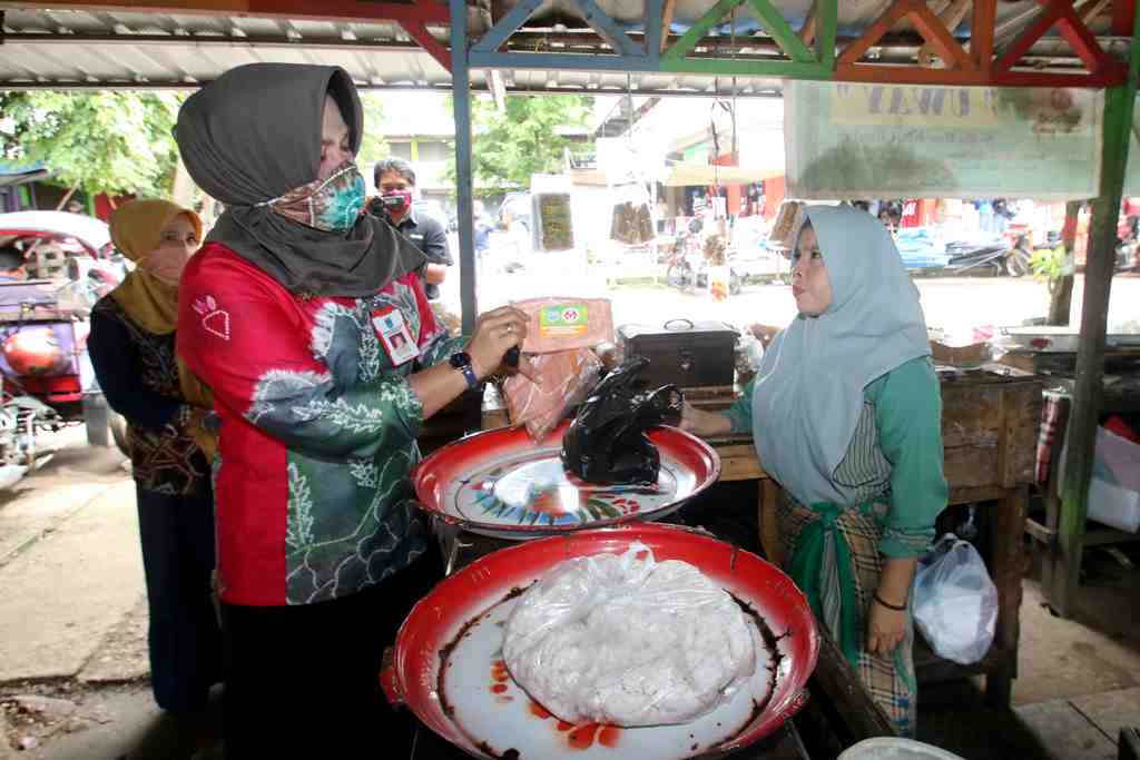 SOSIALISASIKAN WAJIB PAKAI MASKER