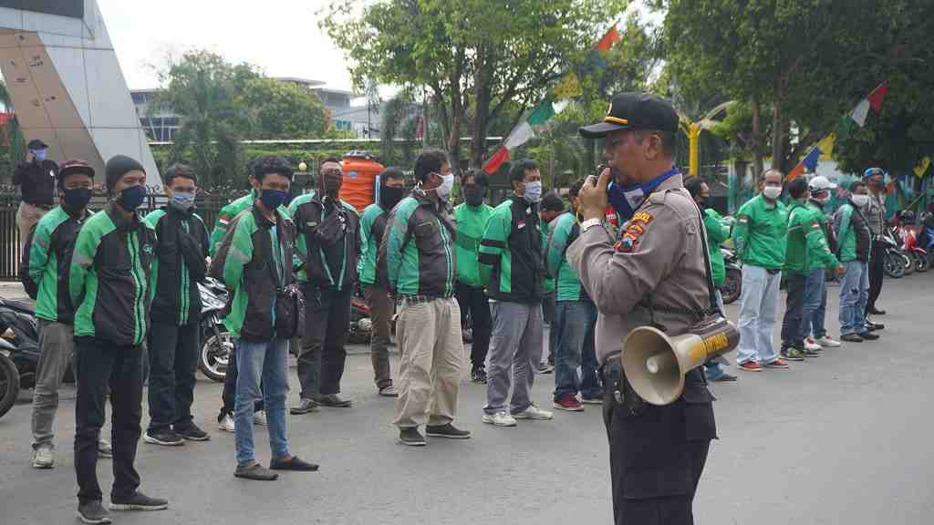 NEGARA DAN PEMERINTAH HADIR di TENGAH WABAH COVID-19