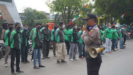 NEGARA DAN PEMERINTAH HADIR di TENGAH WABAH COVID-19