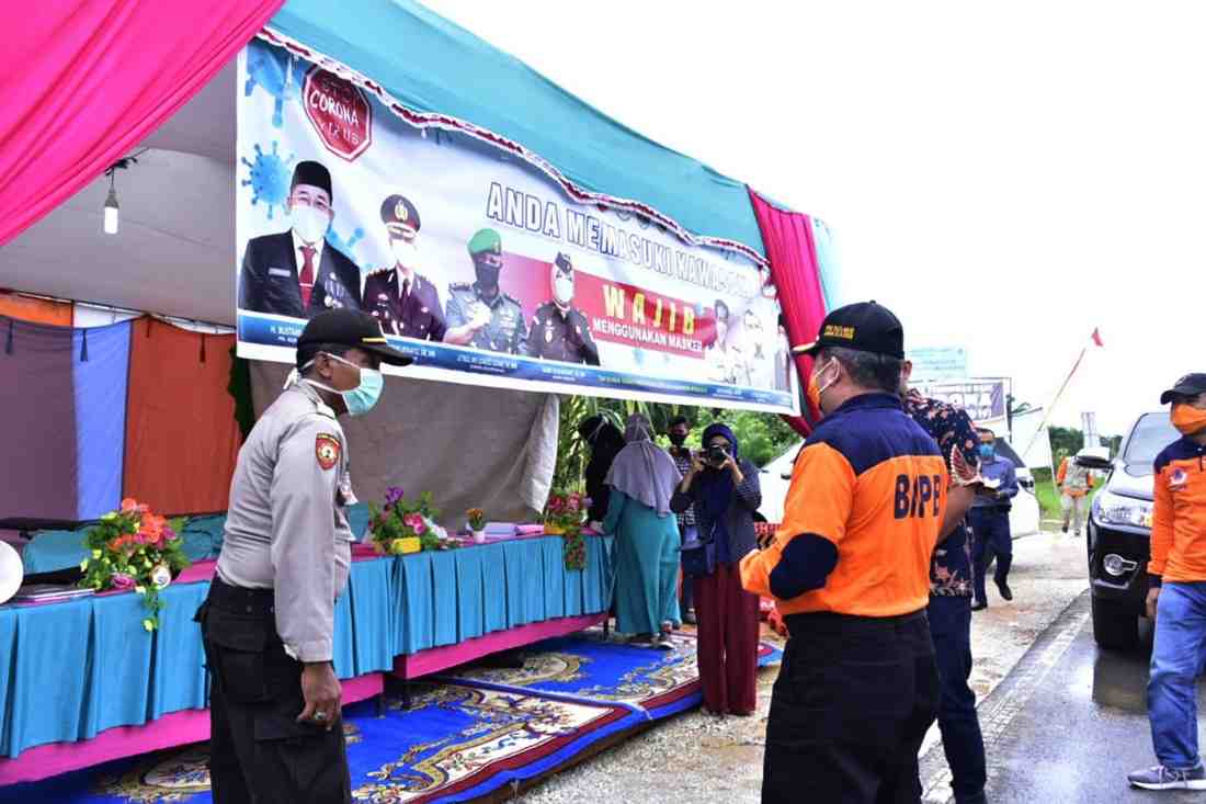 TINJAU POSKO PERBATASAN PENANGANAN COVID 19