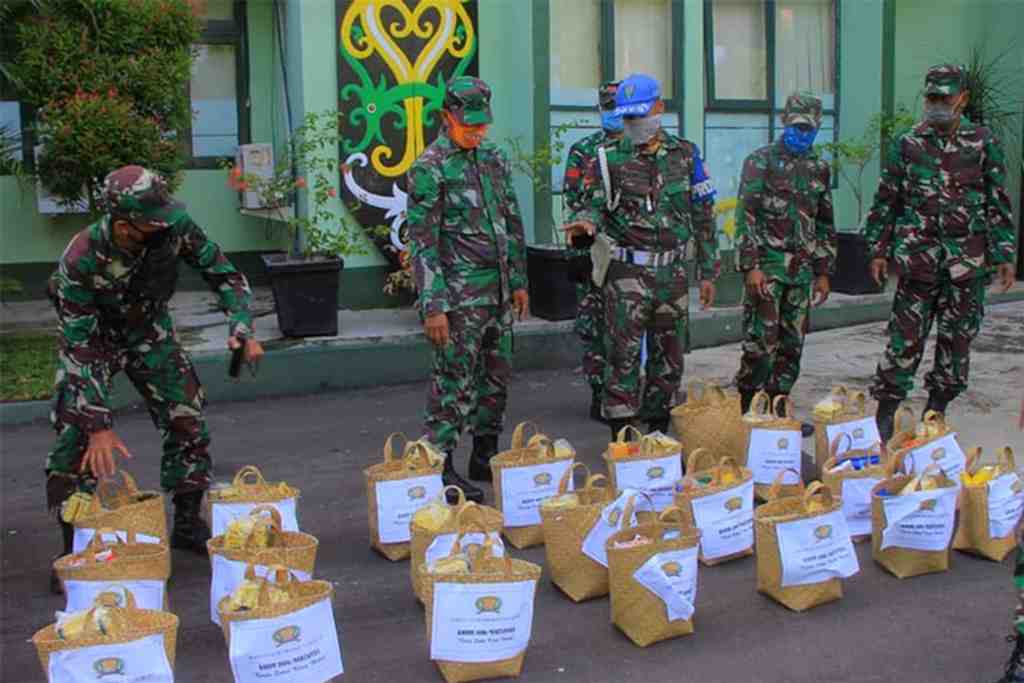 PERSIAPAN PEMBAGIAN PAKET SEMBAKO