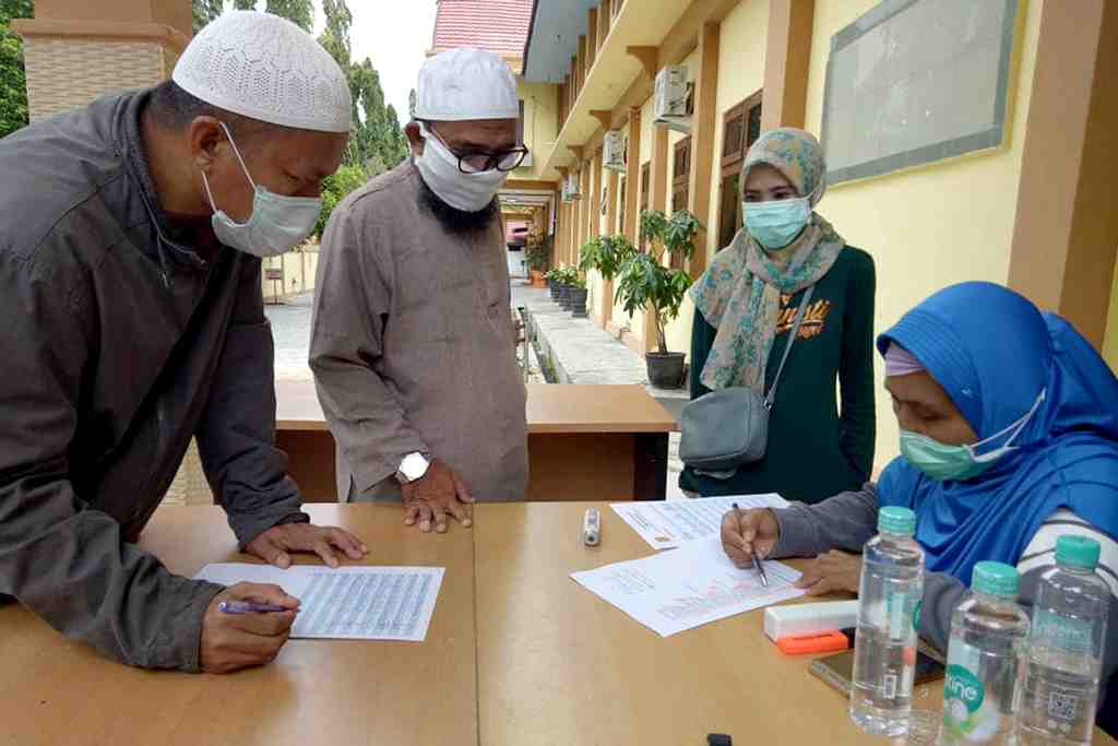 PERIKSA DATA KESEHATAN