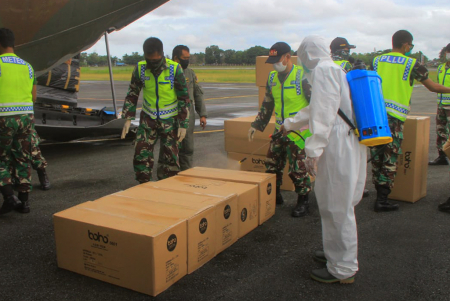 SEMPROT DISINFEKTAN BANTUAN APD