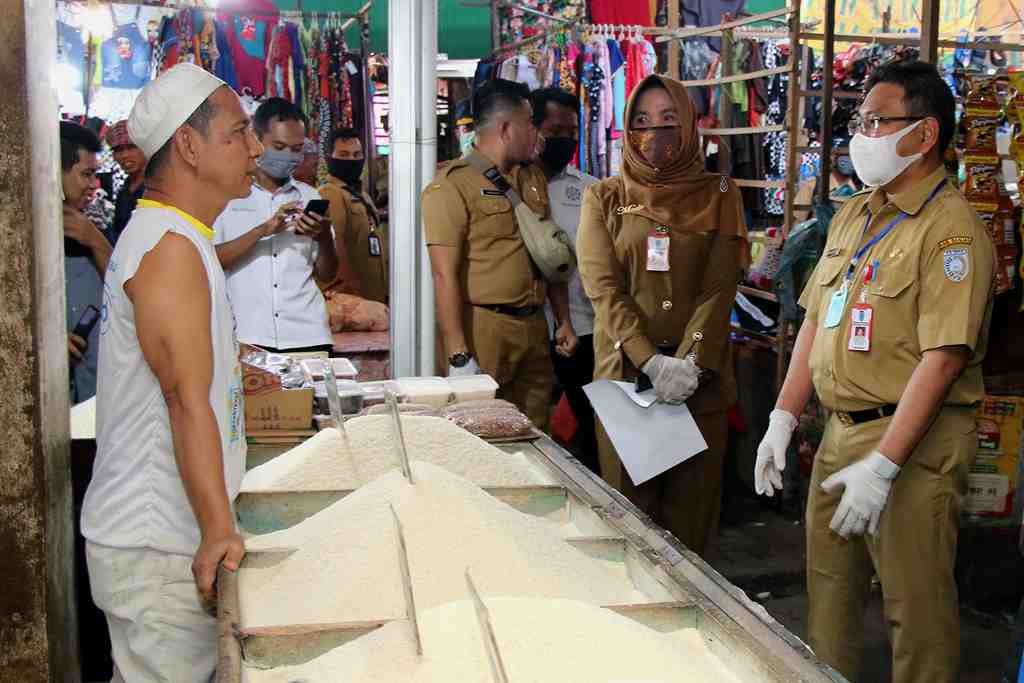 PANTAU HARGA BERAS di PASAR TRADISIONAL