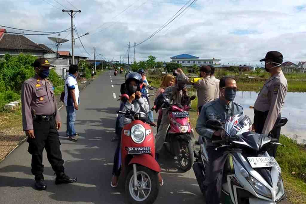 SOSIALISASIKAN WAJIB PAKAI MASKER