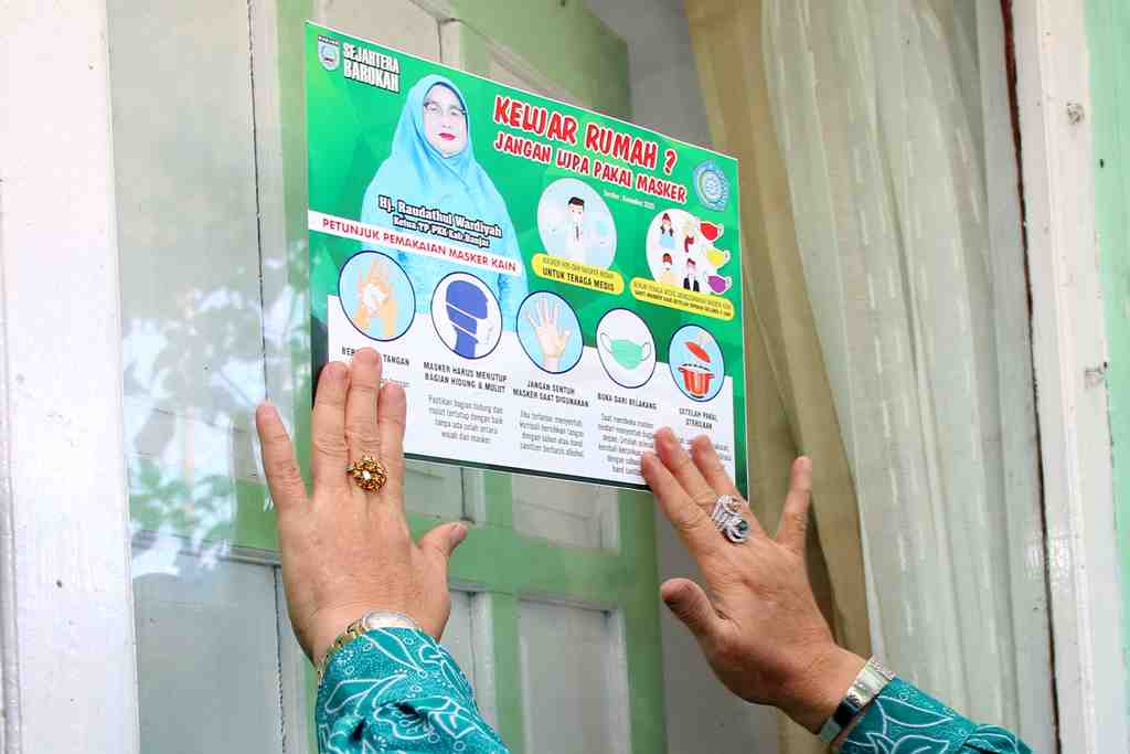 PAMFLET IMBAUAN PAKAI MASKER