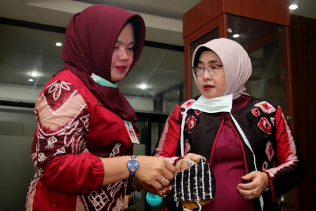 JELASKAN WILAYAH PEMBAGIAN MASKER GRATIS