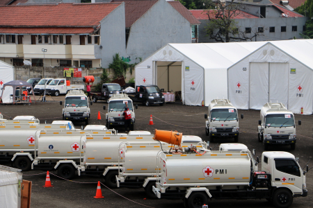 PMI TAMBAH GUDANG LOGISTIK COVID-19