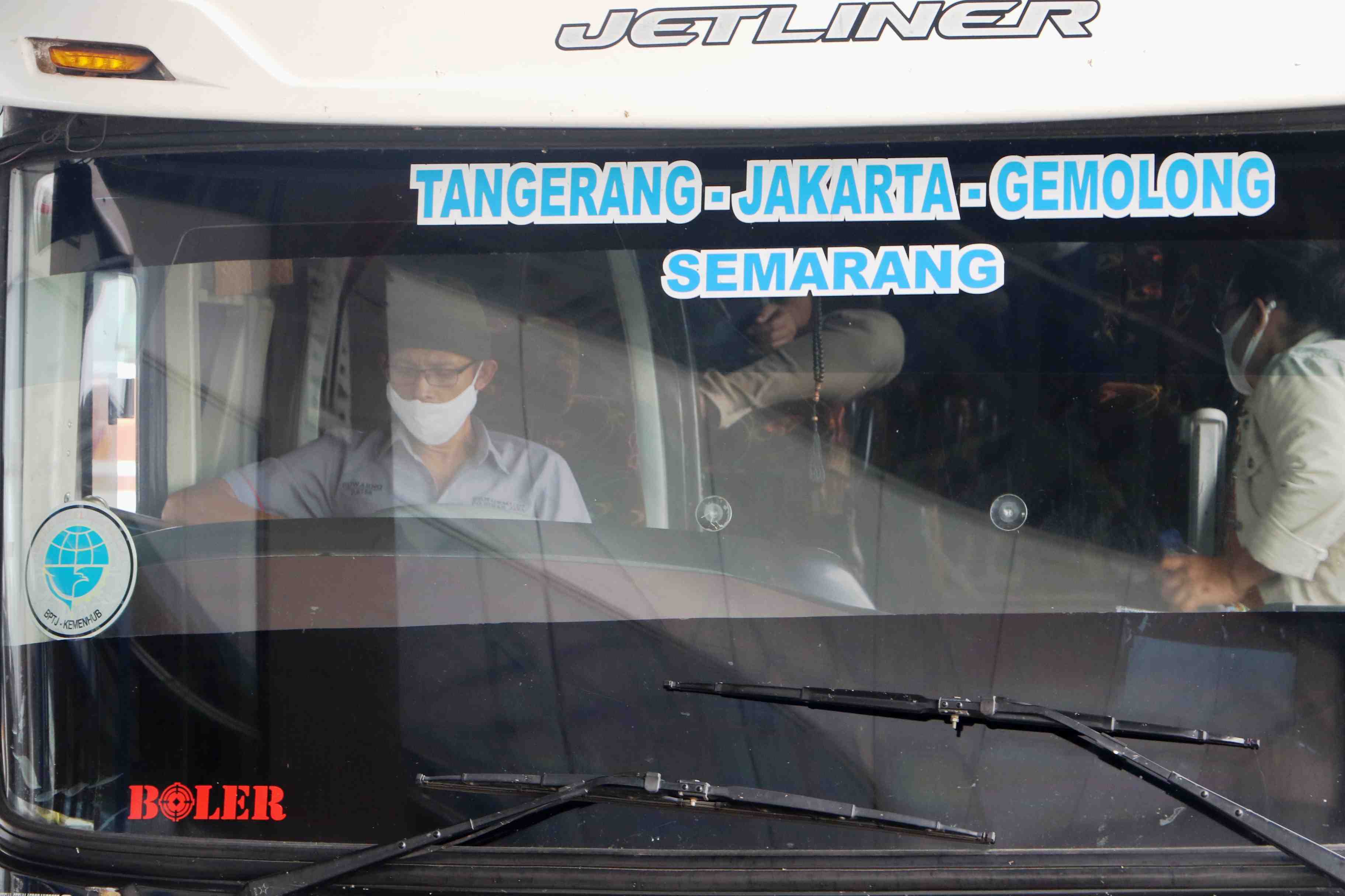 CEGAH PENYEBARAN COVID-19 MUDIK LEBARAN DILARANG