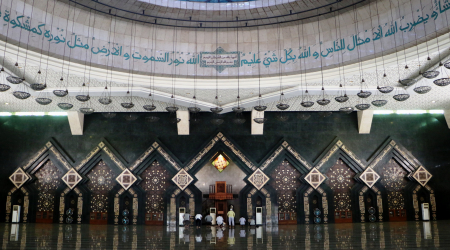 IMBAUAN SHALAT TARAWIH di RUMAH