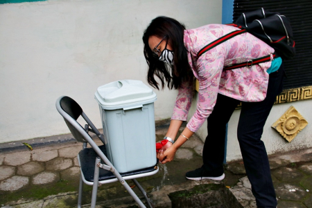 CUCI TANGAN AGAR TERHINDAR COVID-19