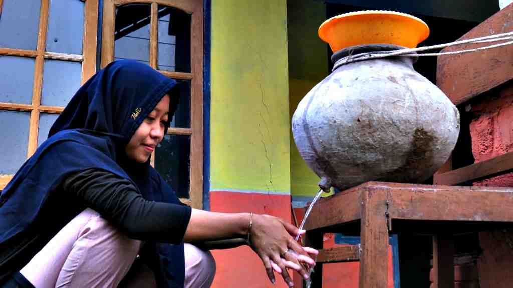 CUCI TANGAN CEGAH COVID-19  