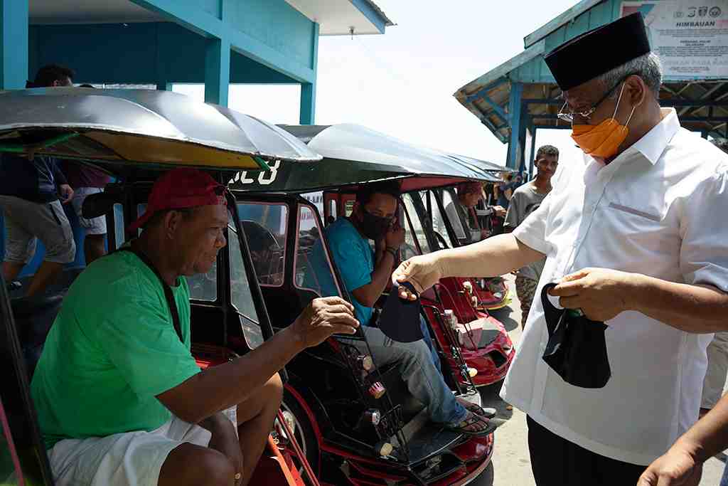 PENGEMUDI BENTOR DAPAT MASKER GRATIS