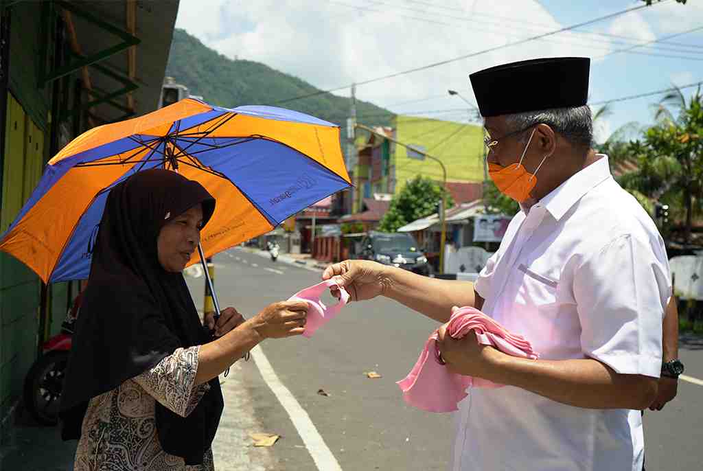BAGIKAN MASKER
