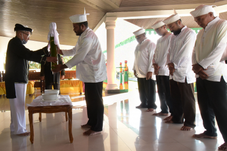 SERAHKAN AKE DANGO