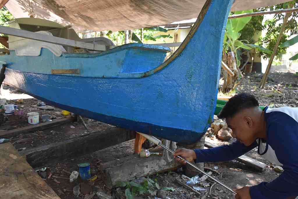 MEMASANG POROS BALING-BALING