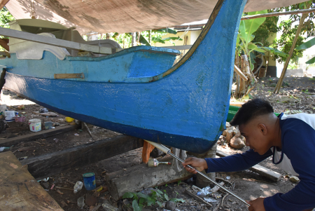MEMASANG POROS BALING-BALING