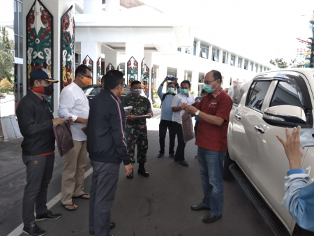 PENYERAHAN BANTUAN APD
