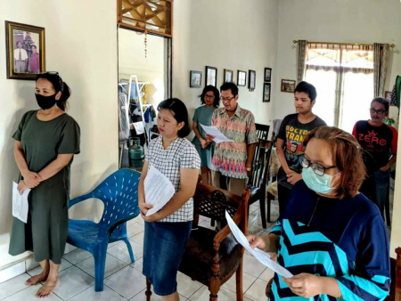 IBADAH PASKAH di RUMAH