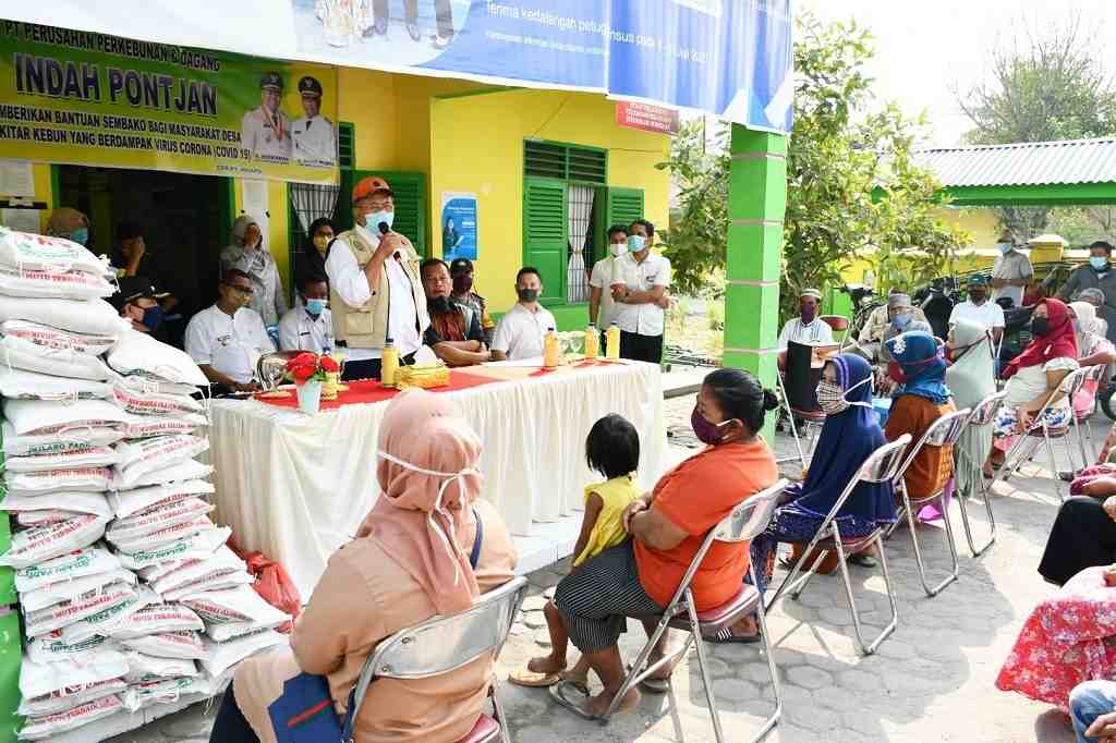 MENJAGA PHYSICAL DISTANCING