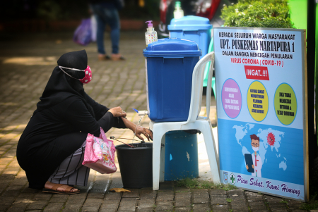  CUCI TANGAN