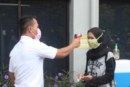 PEMERIKSAAN SUHU TUBUH