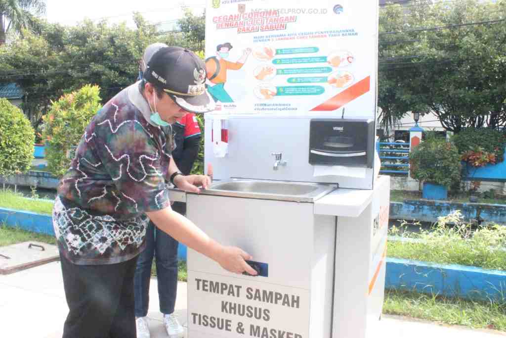 TEMPAT PEMBUANGAN SAMPAH MASKER