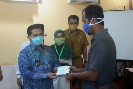 BERSAMA TANGANI DAMPAK SOSIAL EKONOMI