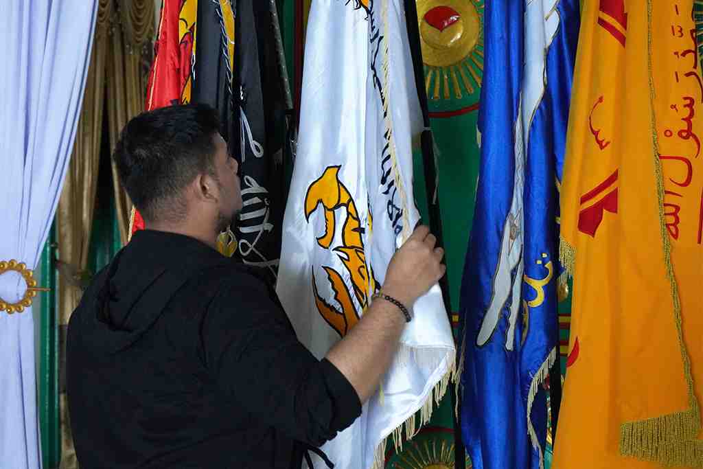 MELIHAT BENDERA KESULTANAN