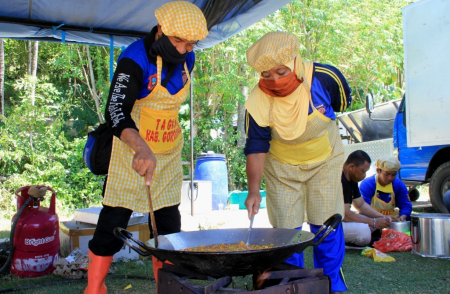 MEMASAK SAMBAL GORENG