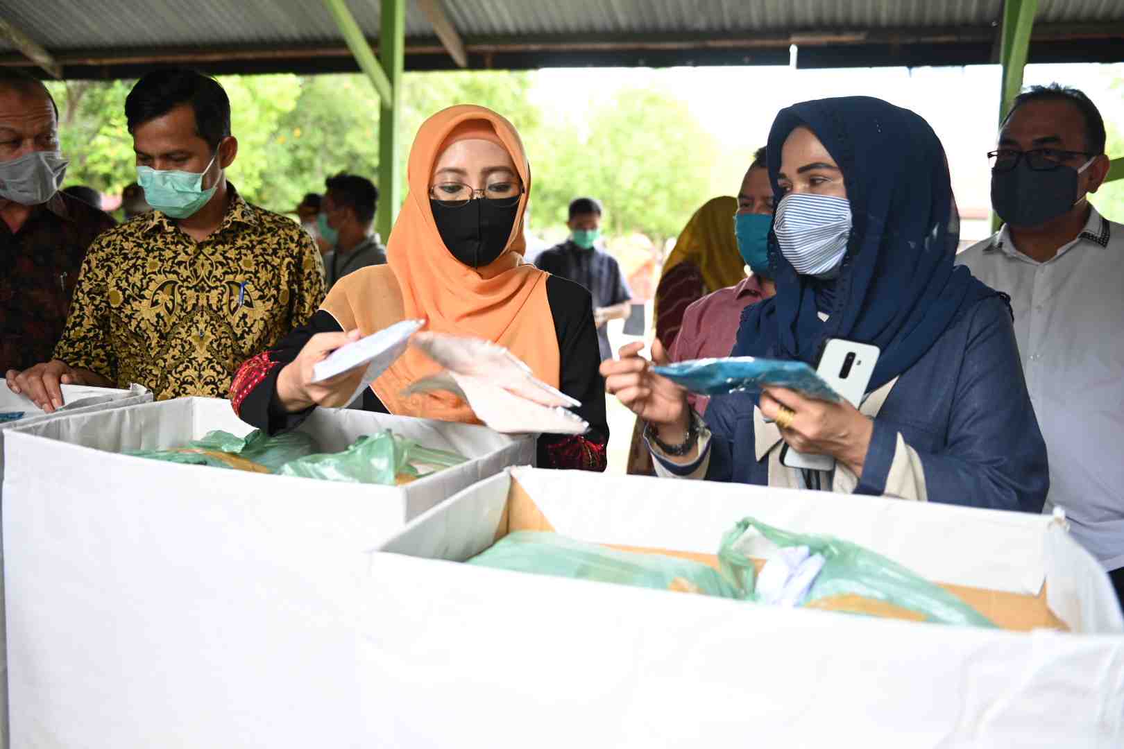 MASKER KAIN UNTUK KELUARGA MISKIN