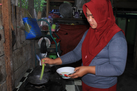 OLES WAJAN KUE DADARA